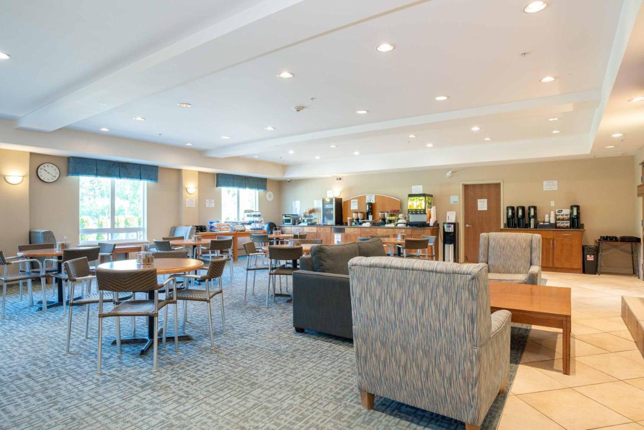 Sandman Hotel And Suites Squamish Εξωτερικό φωτογραφία